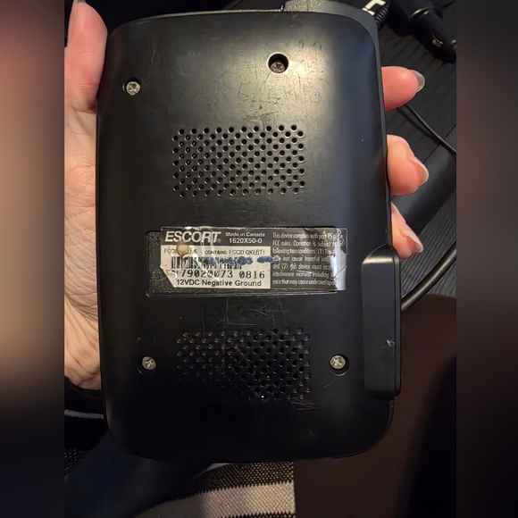Escort Max360 Radar Detector - Picture 2 of 7